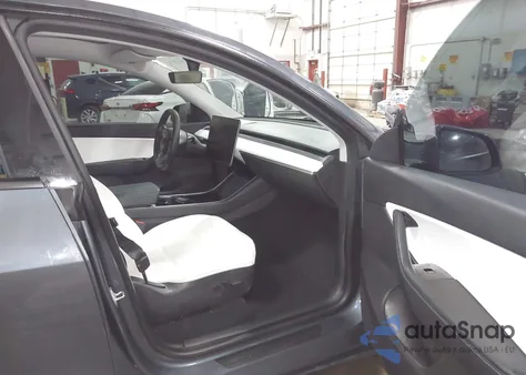 2020 Tesla Model Y Long Range Dual Motor All-Wheel Drive/Performance Dual Motor All-Wheel Drive из США, поврежденный, VIN 5YJYGDEF0LF034402